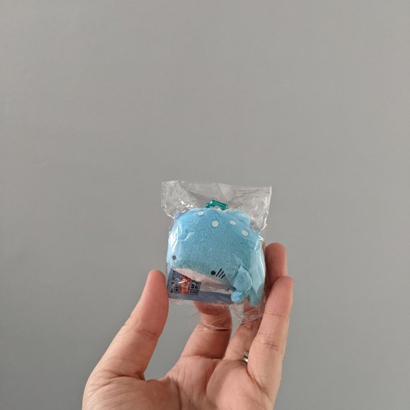 Kawaii Whale Shark Keychain Plush - Picture 1 of 3